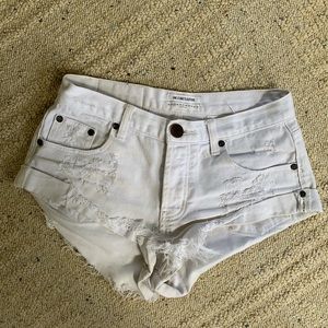 White One Teaspoon bandits distressed denim short